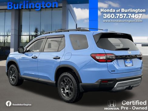 Certified 2024 Honda Pilot TrailSport image 4