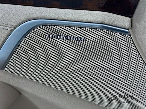 Used 2020 Mercedes-Benz SL 550 image 21