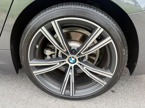 Used 2020 BMW 330i xDrive Sedan w/ M Sport Package AWD/4WD image 12