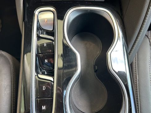 Used 2021 Buick Envision Preferred FWD image 17
