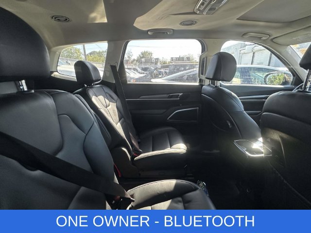 Used 2022 Kia Telluride S FWD image 3