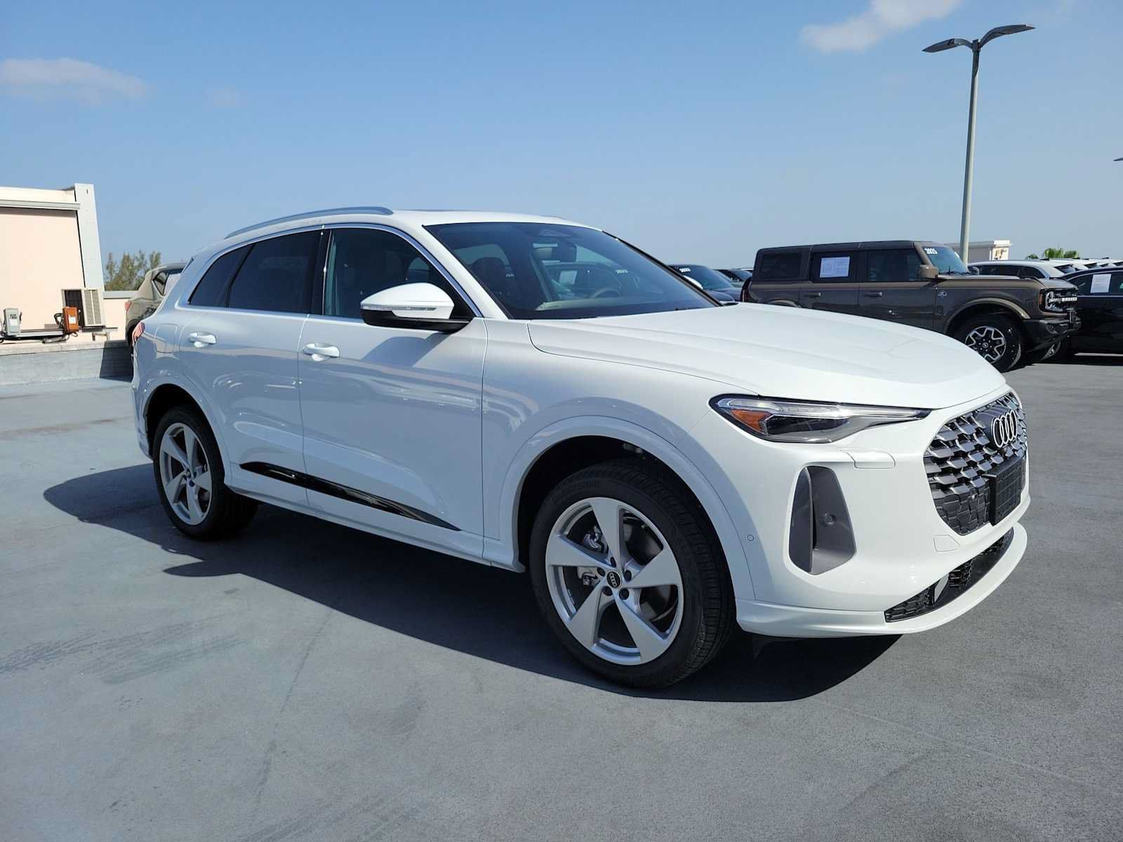 New 2026 Audi Q5 Premium Plus AWD/4WD image 8