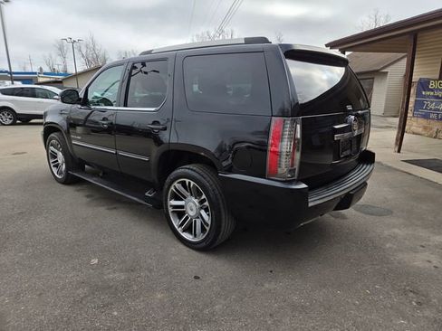 Used 2013 Cadillac Escalade Premium AWD/4WD image 4