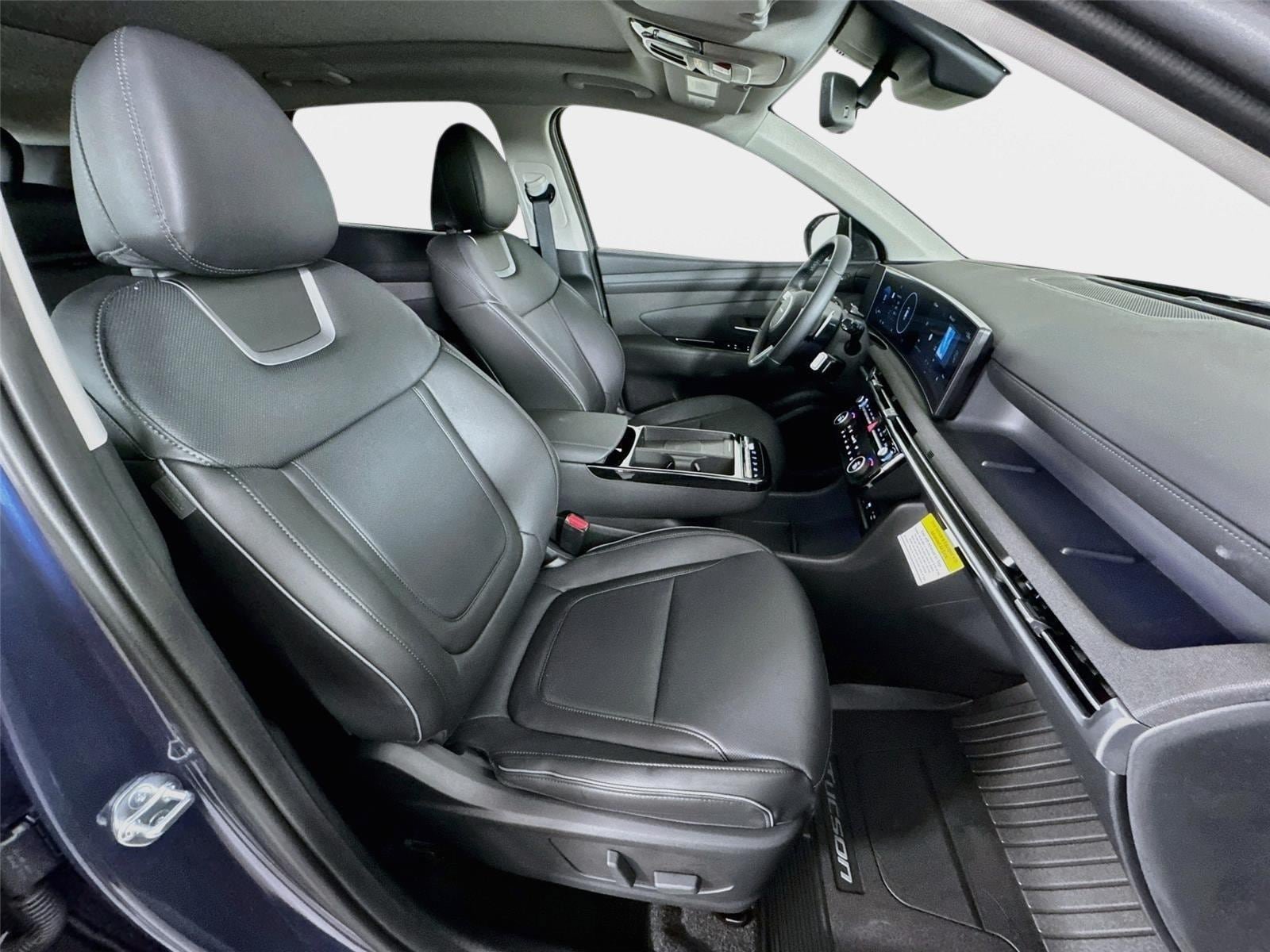 New 2026 Hyundai Tucson Limited FWD image 30