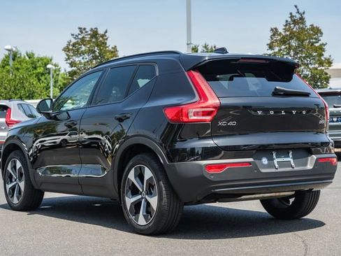 Certified 2024 Volvo XC40 B5 Plus w/ Protection Package Premier AWD/4WD image 5