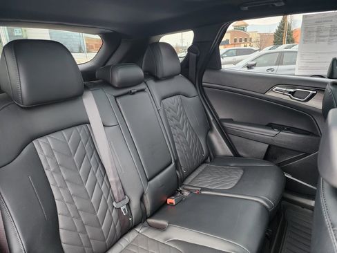 Certified 2025 Kia Sportage X-Pro image 17