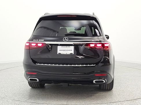 Used 2024 Mercedes-Benz GLS 450 4MATIC image 6