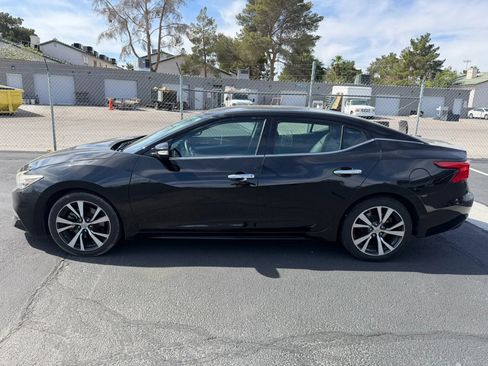 Used 2017 Nissan Maxima 3.5 SV FWD image 3