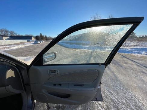 Used 2001 Toyota Corolla CE image 28