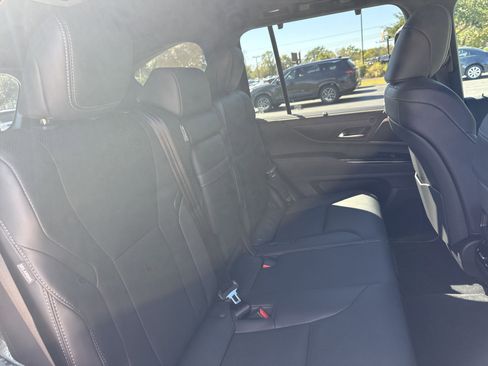 Used 2025 Lexus LX 600 4WD w/ Premium Package image 29