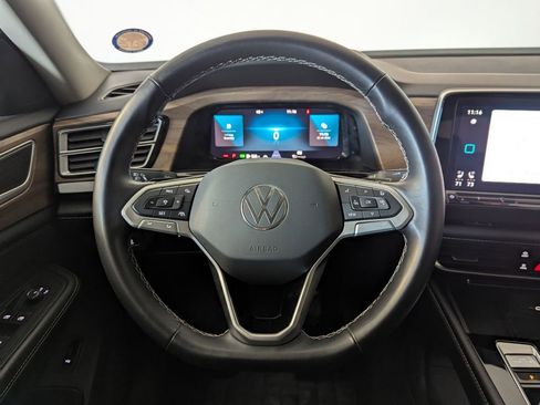 Used 2024 Volkswagen Atlas SE image 37