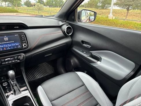 Used 2023 Nissan Kicks SR w/ SR Premium Package FWD image 24