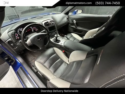 Used 2007 Chevrolet Corvette Z06 w/ Preferred Equipment Group image 18