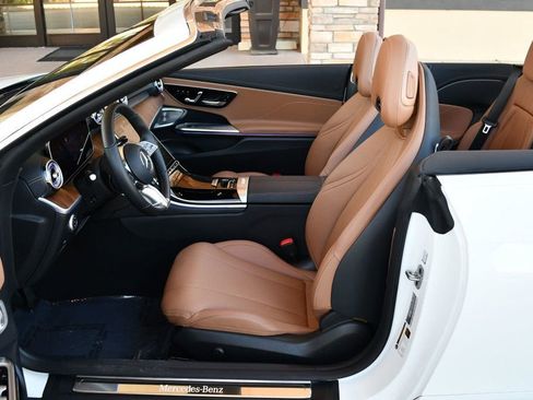 Used 2024 Mercedes-Benz CLE 300 4MATIC Cabriolet image 61