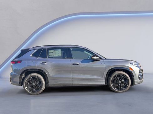 New 2026 Volkswagen Tiguan SE R-Line image 4