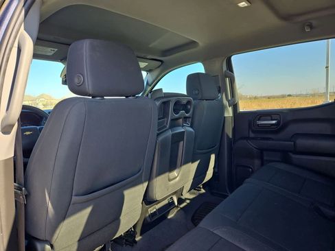 Used 2022 Chevrolet Silverado 1500 Custom w/ LPO, Dark Essentials Package image 17