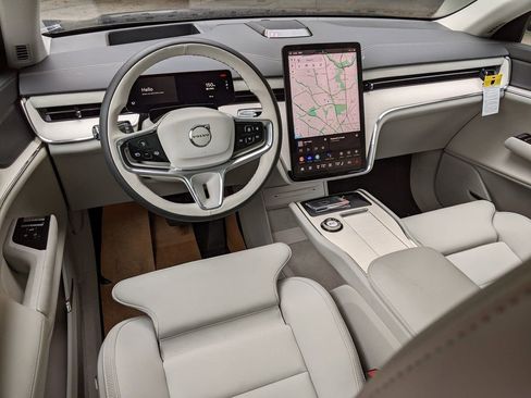 New 2025 Volvo EX90 Plus image 12