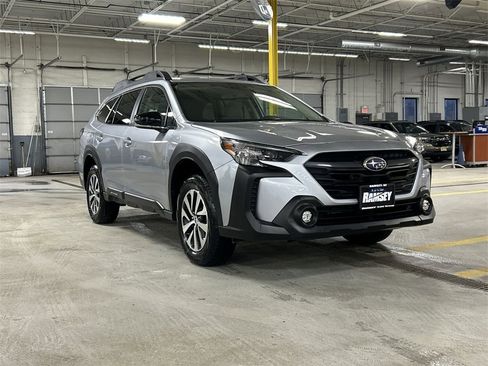 Certified 2025 Subaru Outback Premium image 1