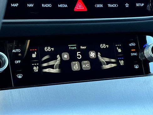 New 2026 Genesis GV70 3.5T Sport Advanced AWD/4WD image 11