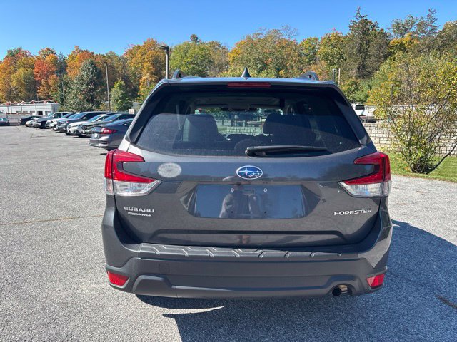 Used 2023 Subaru Forester Premium AWD/4WD image 6