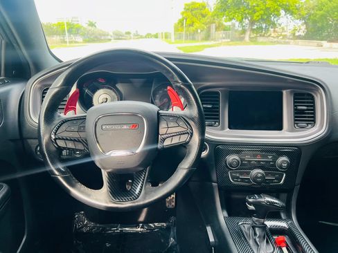 Used 2019 Dodge Charger R/T w/ Plus Group RWD image 14