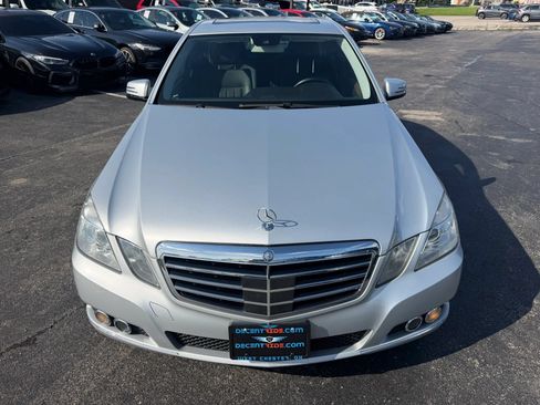 Used 2011 Mercedes-Benz E 550 4MATIC Sedan image 9