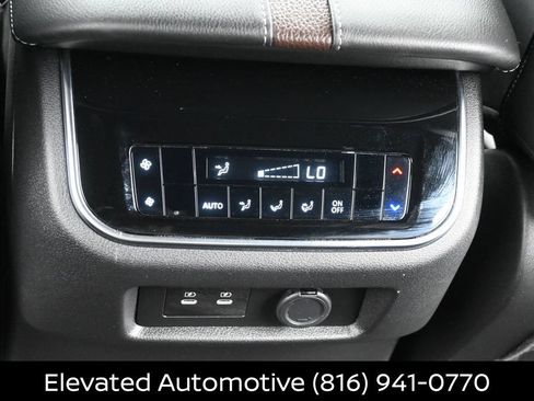 Certified 2025 Nissan Armada SL w/ Captain's Chari Seat Package AWD/4WD image 14