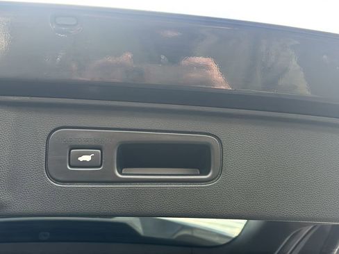 Certified 2024 Honda Pilot Elite image 38