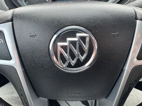 Used 2011 Buick Regal CXL image 19