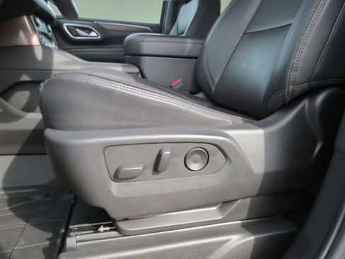 Certified 2024 Chevrolet Tahoe High Country AWD/4WD image 18