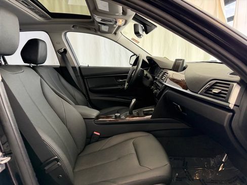 Used 2016 BMW 320i xDrive Sedan AWD/4WD image 14
