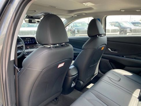New 2026 Hyundai Elantra Limited FWD image 29