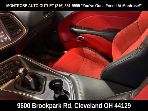 Used 2015 Dodge Challenger R/T Plus image 16