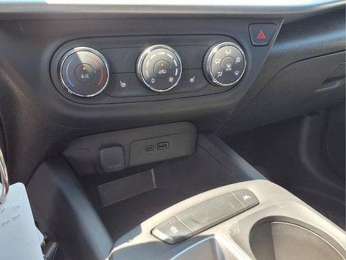 New 2026 Chevrolet Trax RS w/ Driver Confidence Package FWD image 21