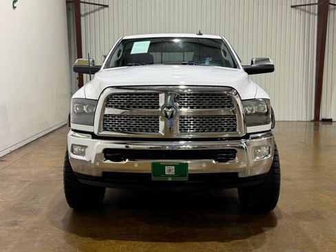 Used 2018 RAM 2500 Laramie w/ Convenience Group AWD/4WD image 2