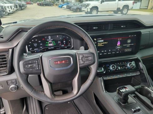 Used 2024 GMC Sierra 1500 AT4 w/ Technology Package image 16