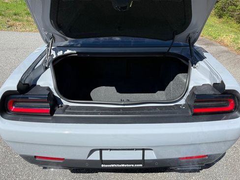 Used 2022 Dodge Challenger R/T Scat Pack w/ Plus Package image 16