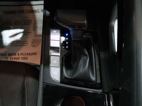 Used 2025 Hyundai Elantra SEL image 28