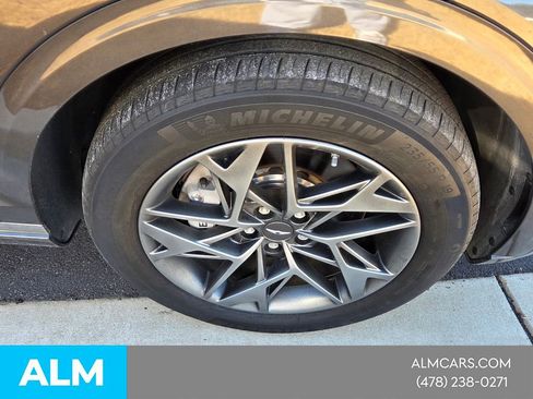 Used 2023 Genesis GV70 2.5T w/ Advanced Package AWD/4WD image 5