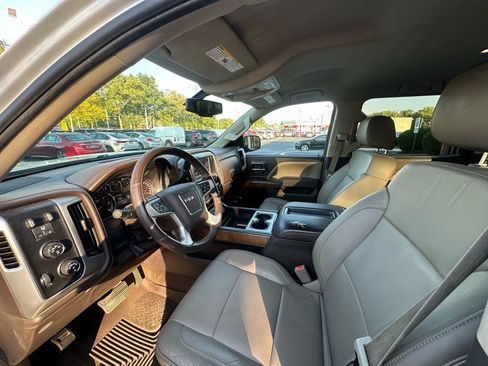 Used 2015 GMC Sierra 1500 SLT w/ SLT Crew Cab Value Package image 16