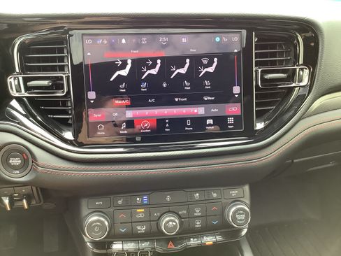 Used 2023 Dodge Durango GT AWD/4WD image 20
