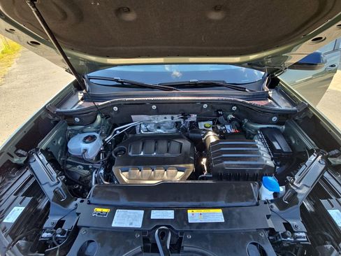 Used 2025 Volkswagen Atlas Cross Sport SEL R-Line AWD/4WD image 27