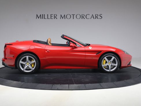 Certified 2016 Ferrari California T image 9