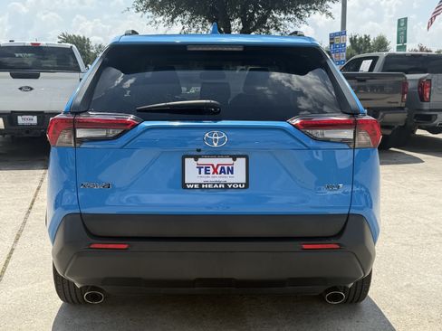 Used 2019 Toyota RAV4 XLE FWD image 6