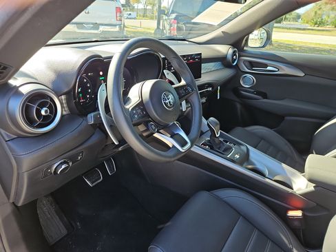 Used 2024 Alfa Romeo Tonale Veloce image 9