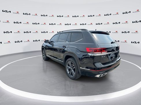 Used 2021 Volkswagen Atlas SE w/ Panoramic Sunroof Package FWD image 6
