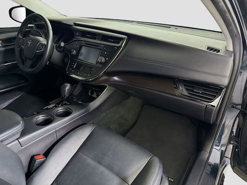 Used 2017 Toyota Avalon XLE image 28