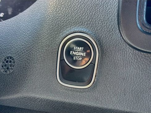 Used 2021 Mercedes-Benz Sprinter 2500 image 14