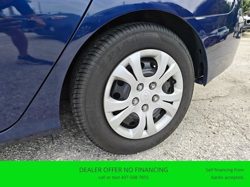 Used 2009 Hyundai Elantra GLS FWD image 25