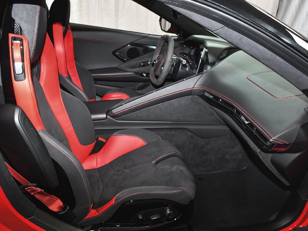 Used 2024 Chevrolet Corvette Stingray Premium Conv w/ Z51 Performance Package RWD image 53